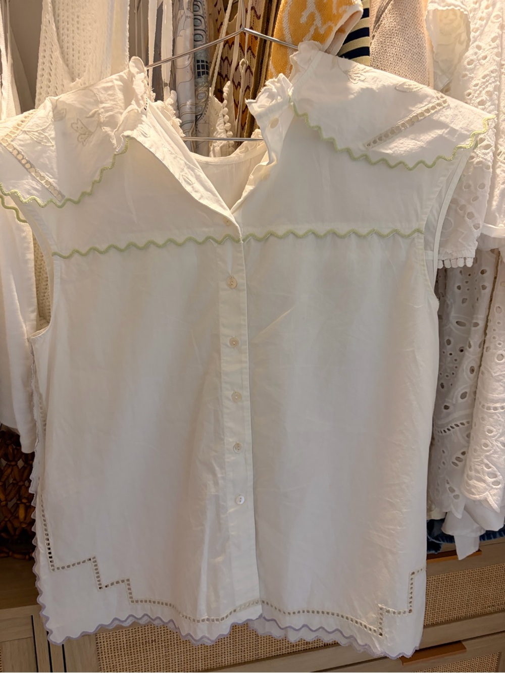 ZARA White Embroidered Blouse with Scalloped Collar - Picture 2 of 3